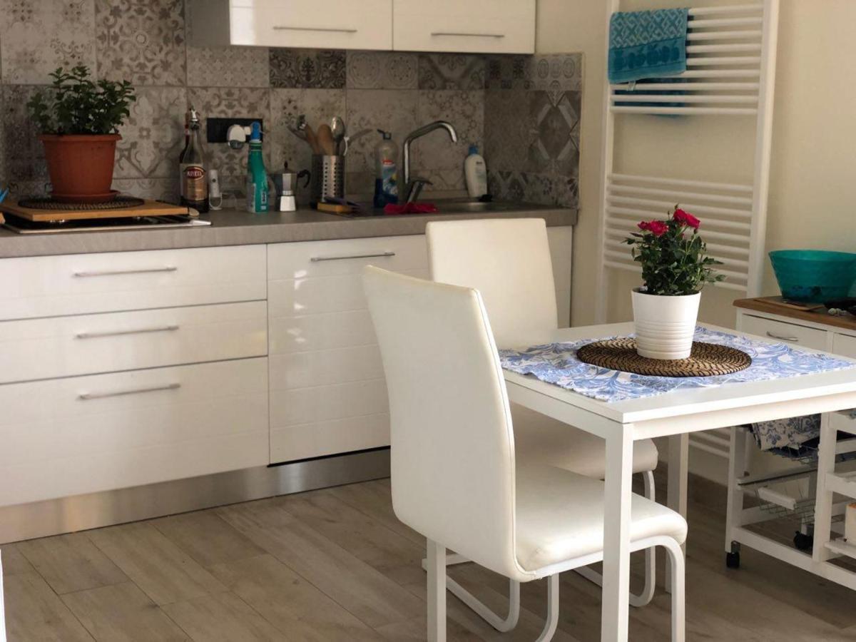 Casa Vacanze Ilaria Διαμέρισμα Ceparana Εξωτερικό φωτογραφία